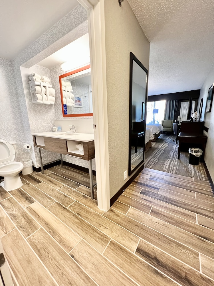Hampton Inn Ft. Walton Beach - photo 10