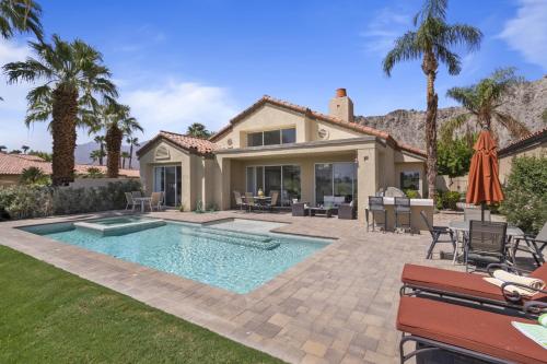 PGA WEST on Arnold Private On THE Course Pool Hot Tub Misting System — 4-Star Luxury Hotel in La Quinta, United States