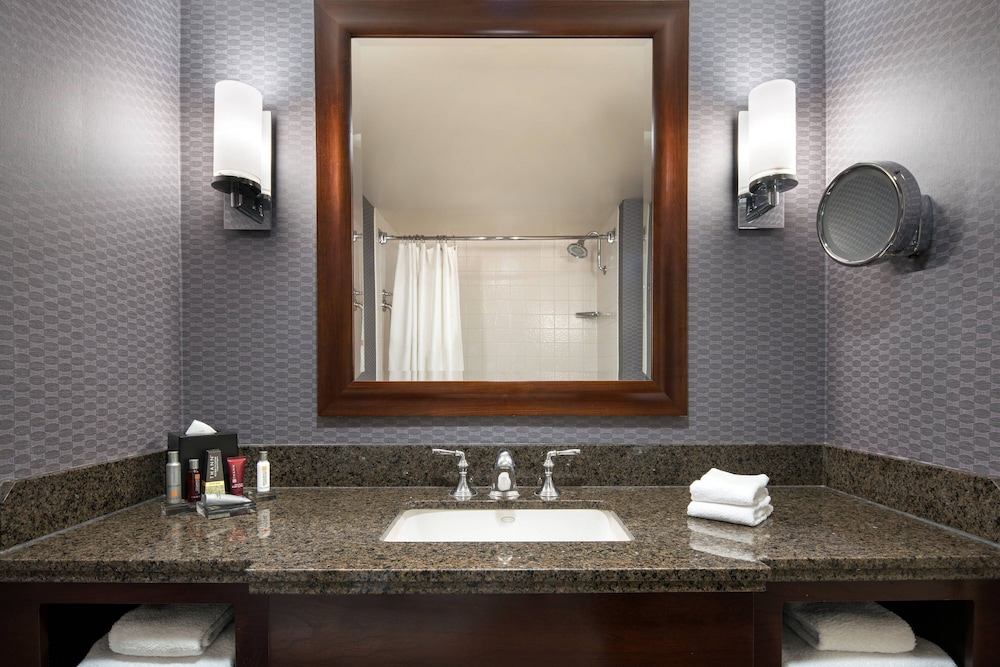 Visalia Marriott at the Convention Center - photo 6