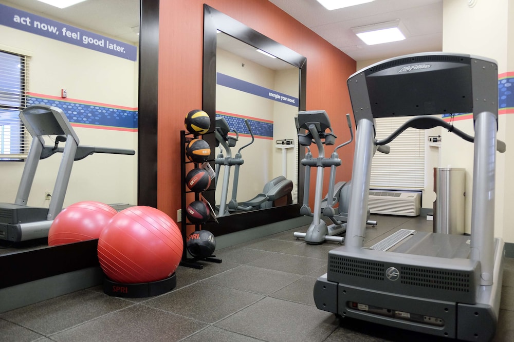 Hampton Inn Lima - photo 36