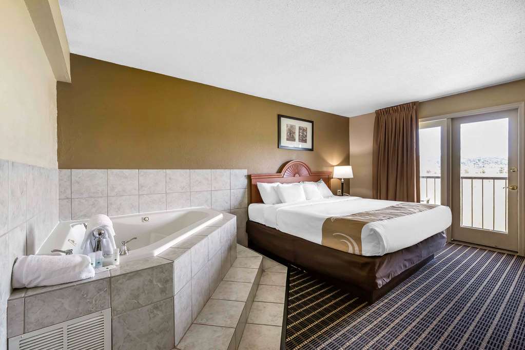 Quality Inn & Suites Sevierville Pigeon Forge - photo 12