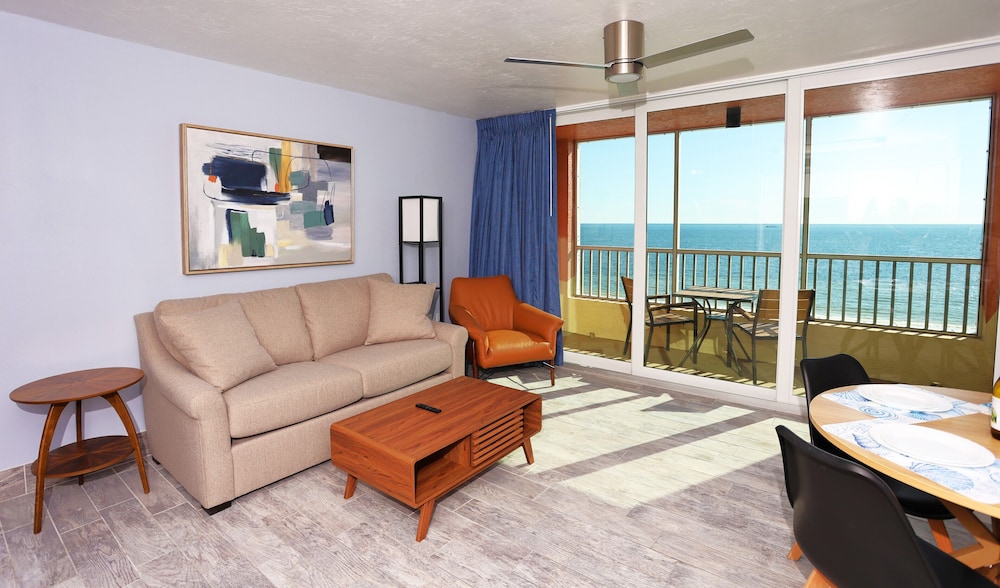 Casa Playa Resort - photo 11