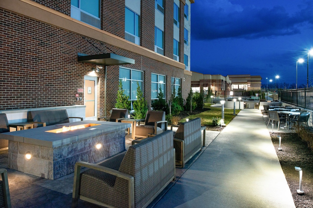 Four Points by Sheraton Kansas City Olathe - photo 24
