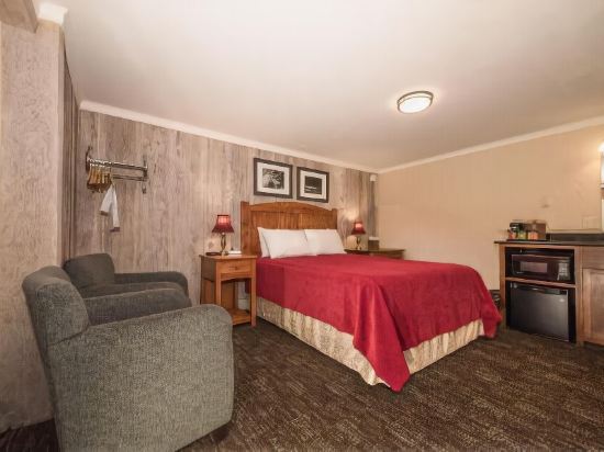 The Maxwell Inn - photo 16