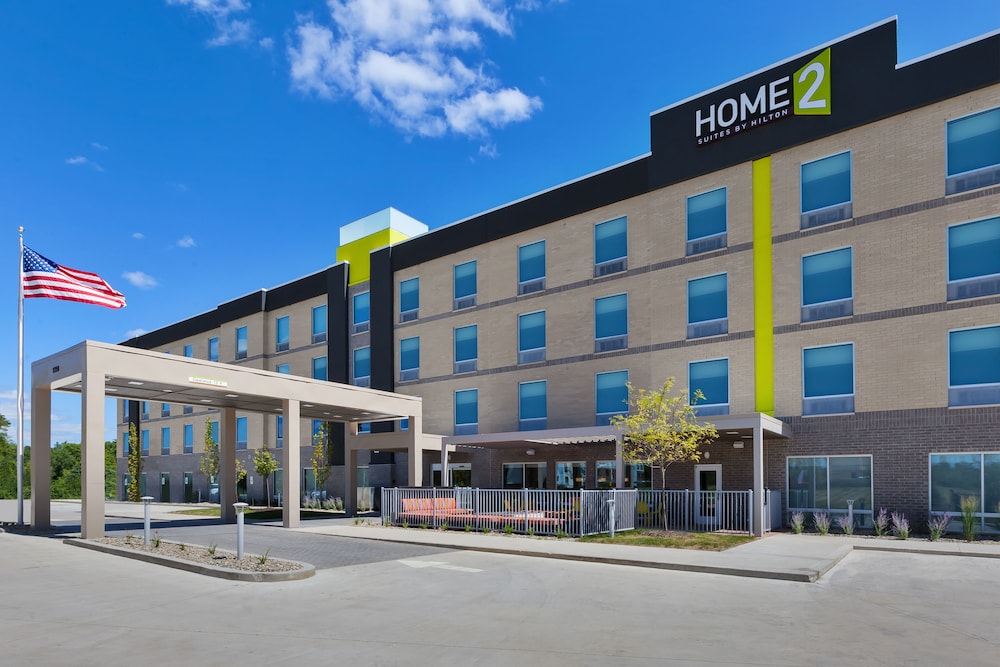 Home2 Suites by Hilton Saginaw MI - photo 37