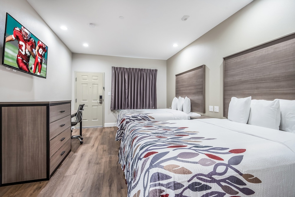 Red Roof Inn Baytown - photo 5