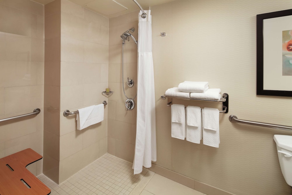 DoubleTree By Hilton San Diego Hotel Circle - photo 18