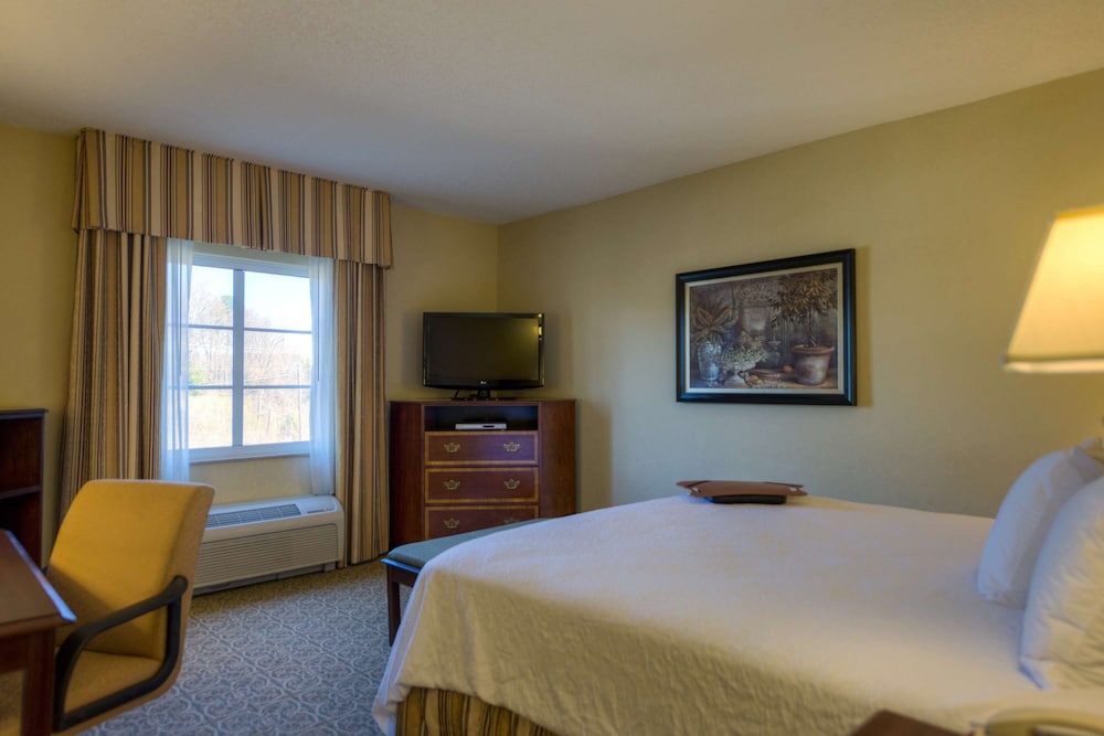 Hampton Inn & Suites Vicksburg - photo 33