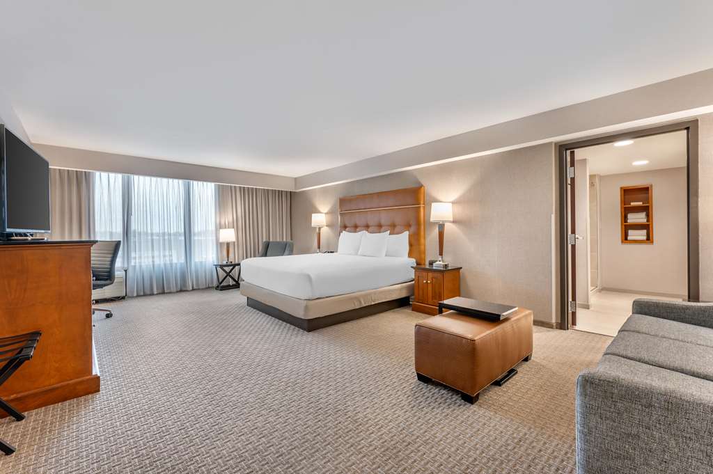 Drury Inn & Suites Champaign - photo 28