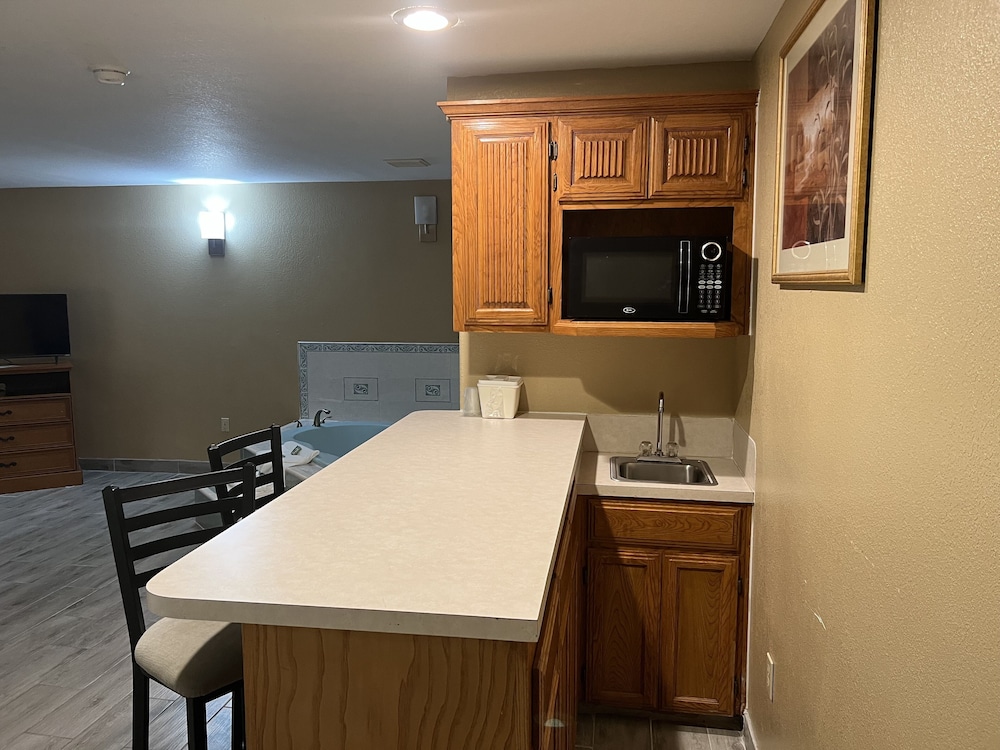 Americas Best Value Inn Pharr - photo 21