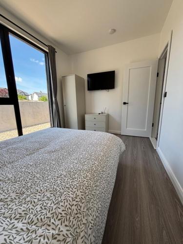 Deerpark Villa Sleeps 8 Views of The Rock & Cashel Palace Hotel