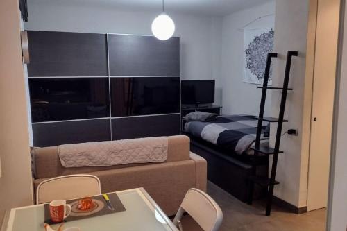 Appartamento MaMa Monolocale terrazzo vista mare — 4-Star Luxury Hotel in Ventimiglia, Italy