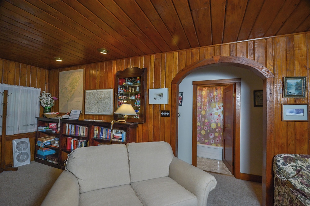 Simpson's Sanctuary - photo 9