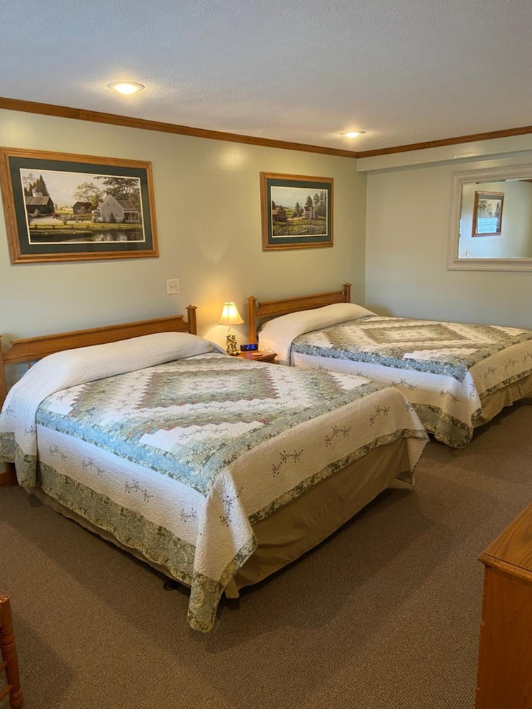 The Garrett Inn - photo 16