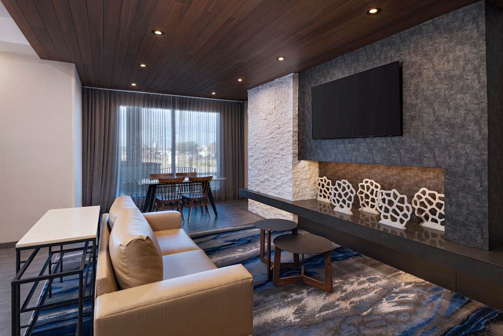 Fairfield Inn & Suites Hillsboro - photo 4
