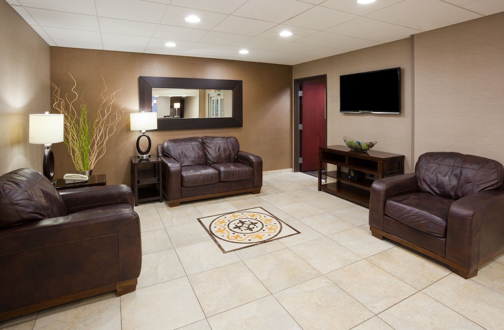 Holiday Inn Express & Suites Aberdeen an IHG Hotel - photo 3