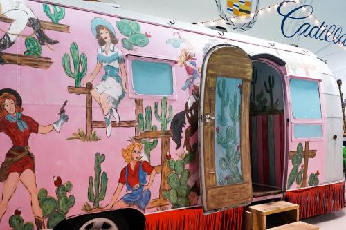 Lone Star Glamp Inn - photo 13