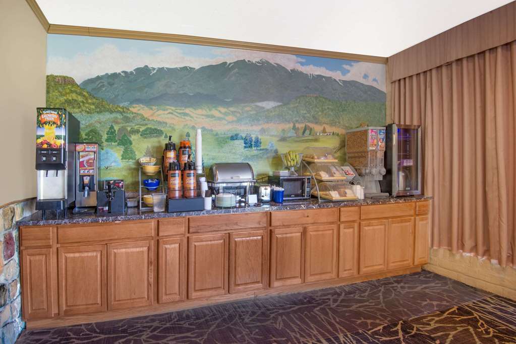 Days Inn by Wyndham Colorado City - photo 20