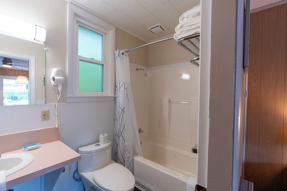 Mount Coolidge Motel - photo 21