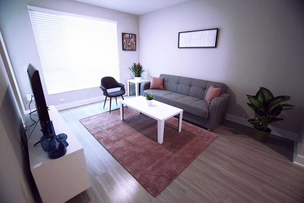 Hollywood Central Suites - photo 5
