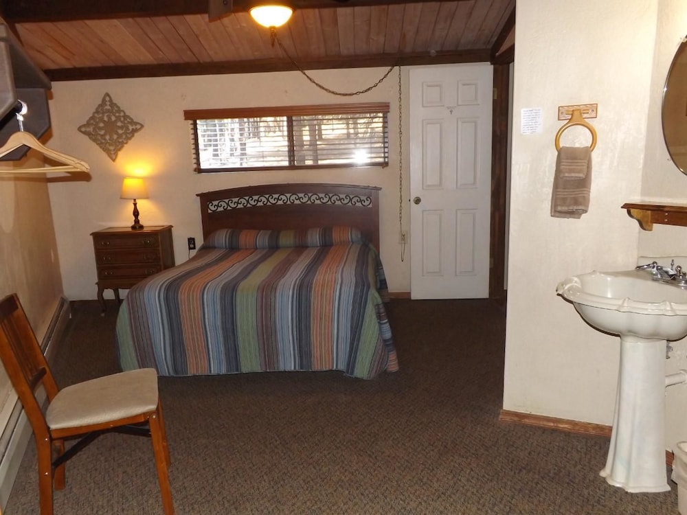 Arizona Mountain Inn and Cabins - photo 194
