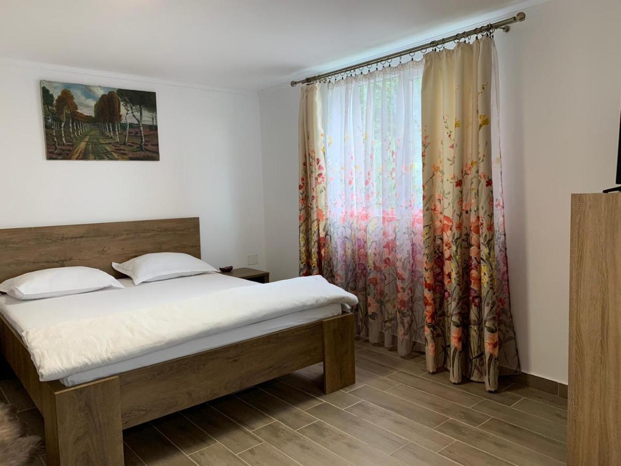 Casa Anna&Criss — 4-Star Luxury Hotel in Orsova, Romania