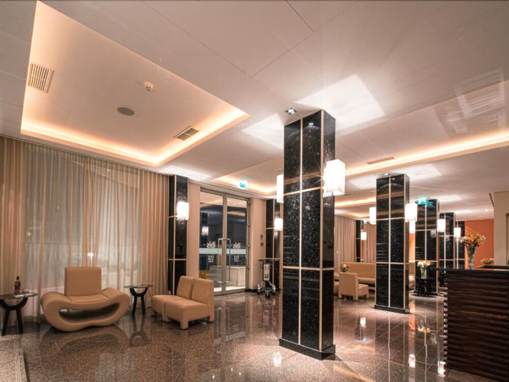 Iu Hotel Luanda Viana