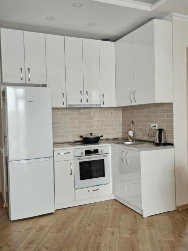 Orexus Tower 2 Bedroom Flat near Holiday Inn Hotel in City Center
