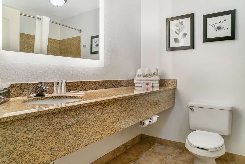 Country Inn & Suites by Radisson Rossford Toledo South - photo 11