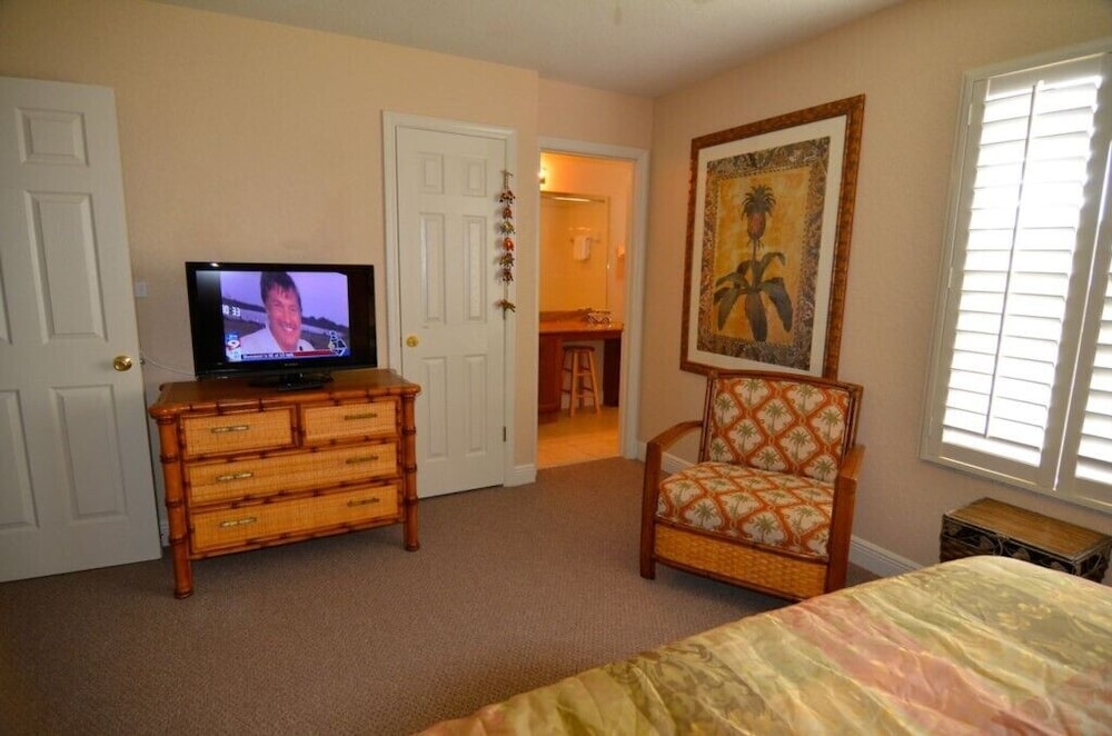 Cal3244 - carbon neutral hotel in Davenport