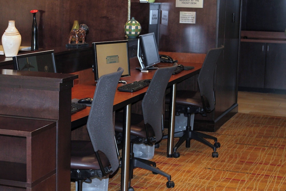 Courtyard Marriott Vicksburg - photo 18