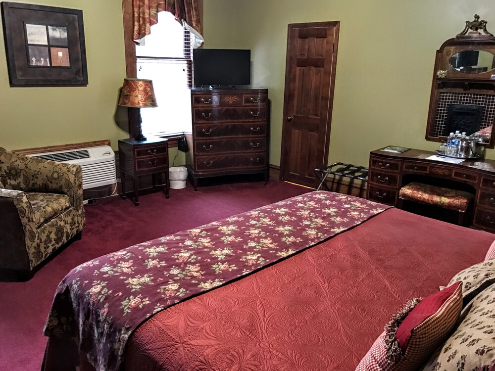 Edwardian Inn - photo 23