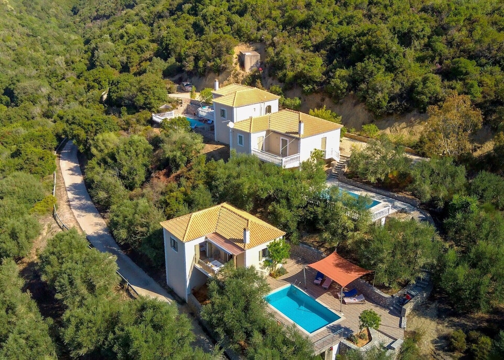 Kosyforema Villas — 4-Star Luxury Hotel in Pylos, Greece