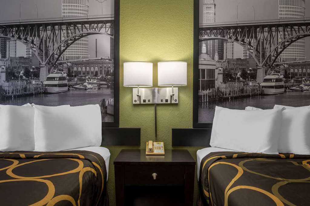 Super 8 by Wyndham Perrysburg Toledo - photo 22