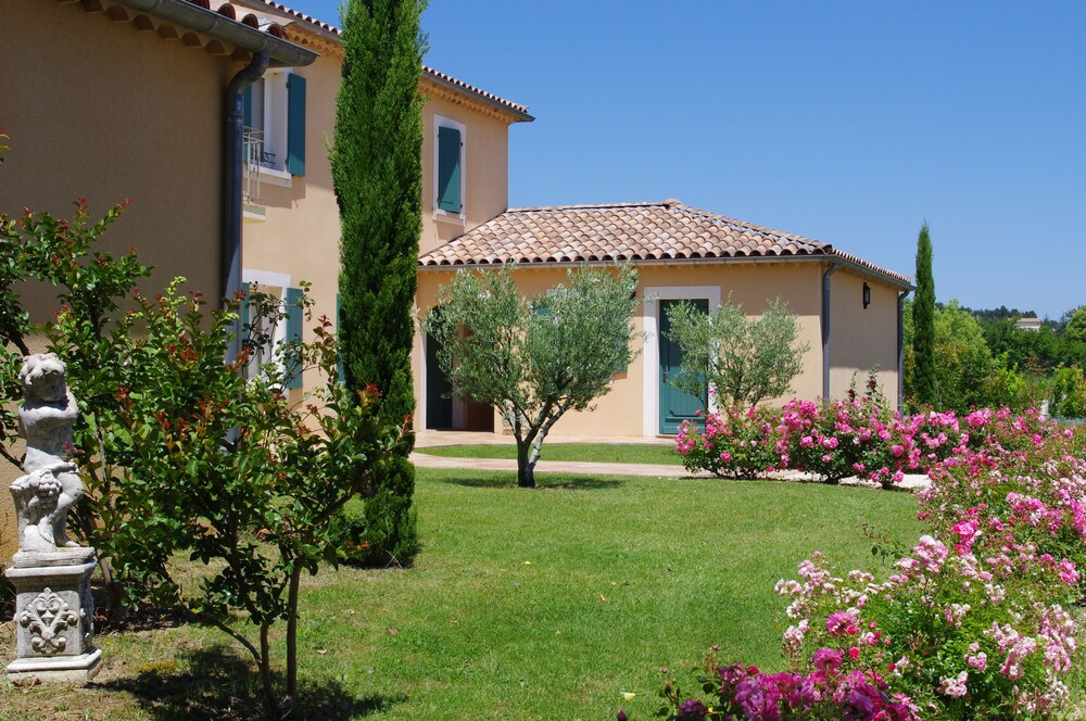 Hôtel La Bastide d'Iris — hotel in Vallon-Pont-D'arc