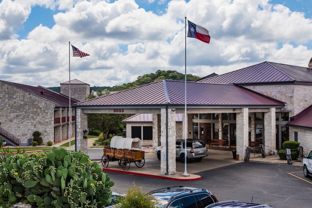 Y O Ranch Hotel - photo 44