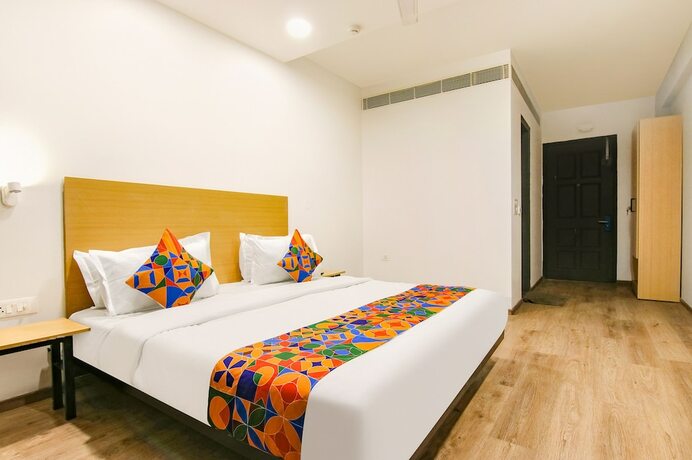 Fabhotel Elite 39