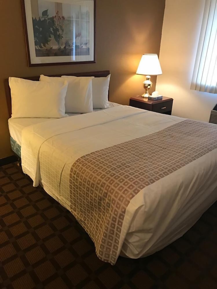 Valued Stay Sun Prairie - photo 10
