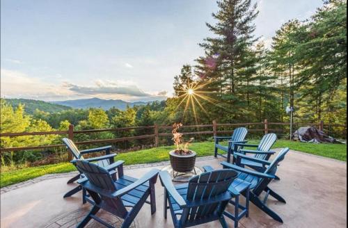 Lookout Lodge — 4-Star Luxury Hotel in None, United States