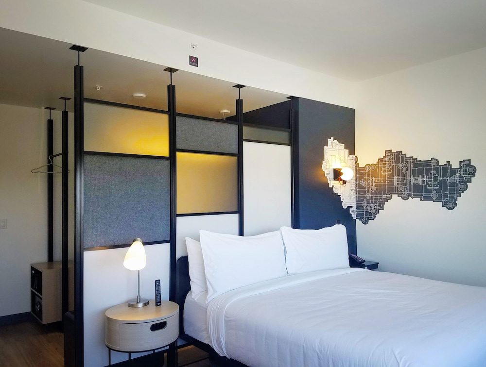 Aloft by Marriott Reno Tahoe International Airport - photo 3