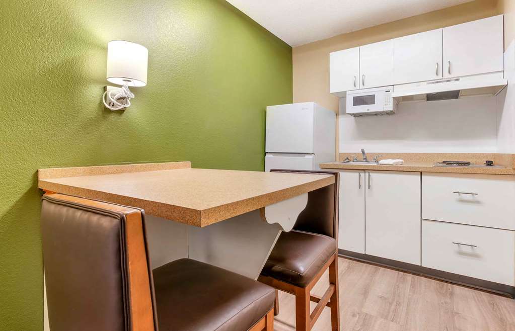 Extended Stay America Suites Portland Tigard - photo 33