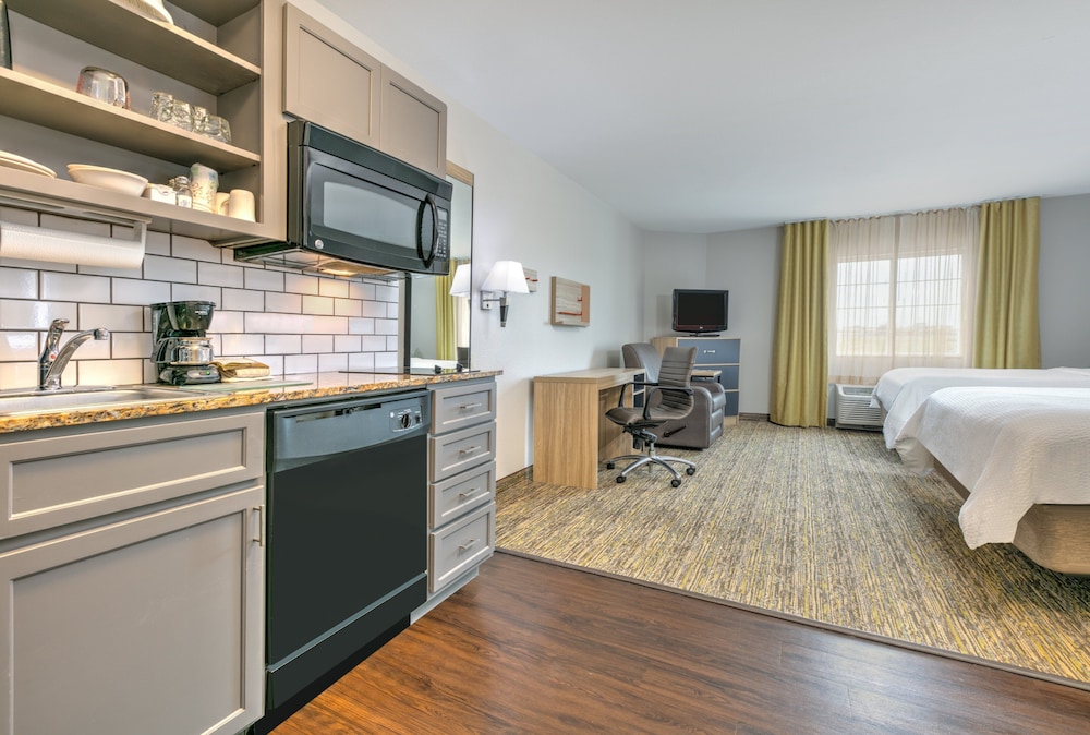 Candlewood Suites Fort Worth West by IHG - photo 20