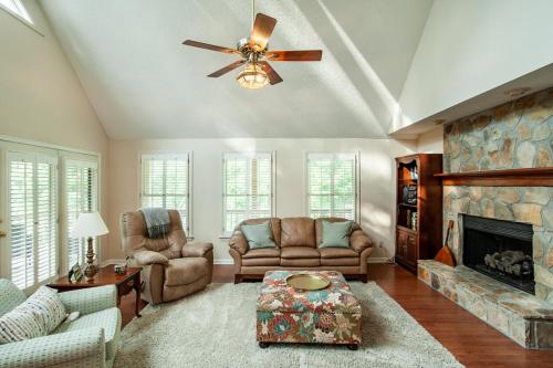 Hiker's Chalet in the Smokies — 4-Star Luxury Hotel in Townsend, United States