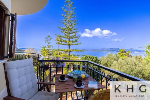 Théa Lassi 2 bedroom apartment First floor — 4-Star Luxury Hotel in Argostolion, Greece