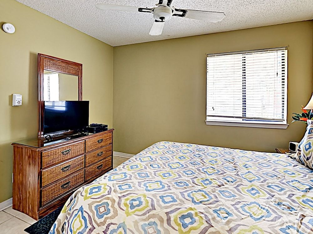 Las Palmas Unit 224 by RedAwning - photo 6