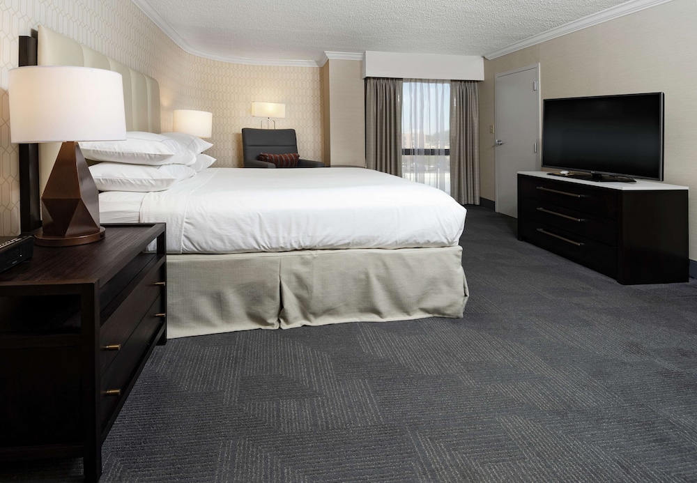 Hilton Greenville - photo 15