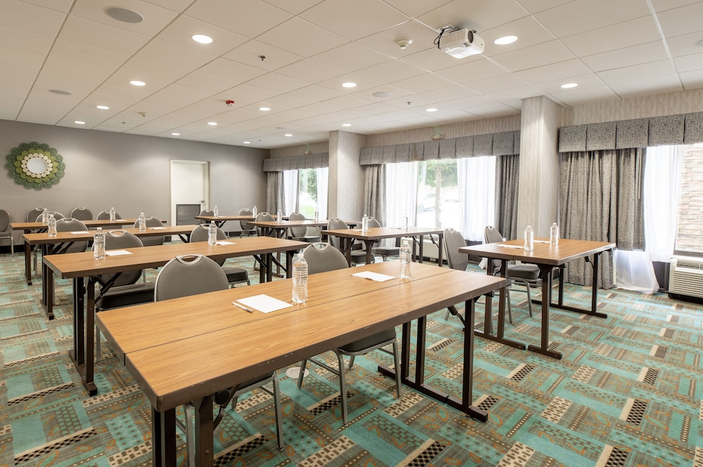 Hampton Inn Columbia I 26 Harbison Blvd. - photo 92