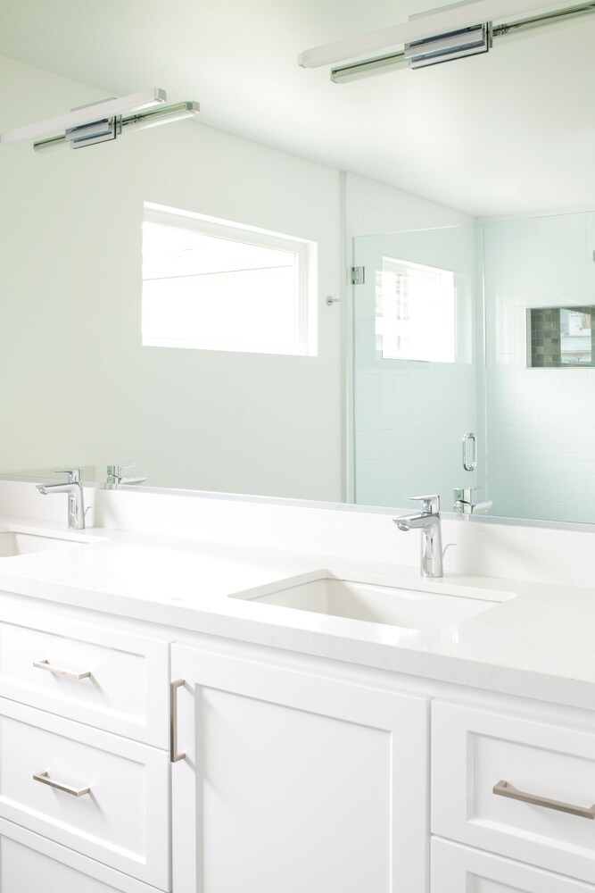 O'neill II by Avantstay Coastal Paradise Steps From Beach Newly Renovated - photo 12