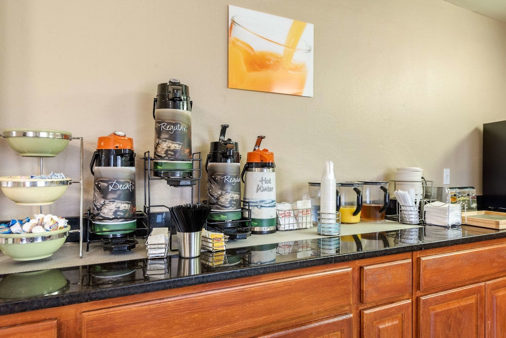 Quality Inn & Suites Limon - photo 37