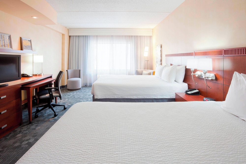Courtyard by Marriott Rochester Mayo Clinic Area Saint Marys - photo 13